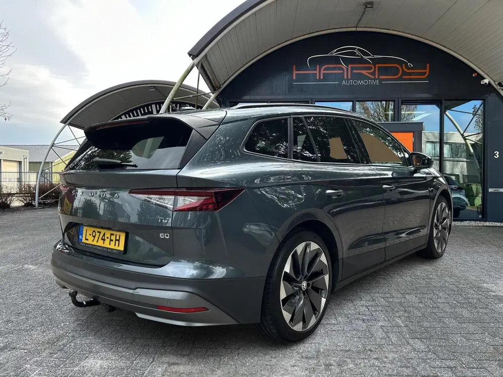 Skoda Enyaq 60 Panoramadak Stoelverw Trekhaak NL Auto uit 2021, foto 3