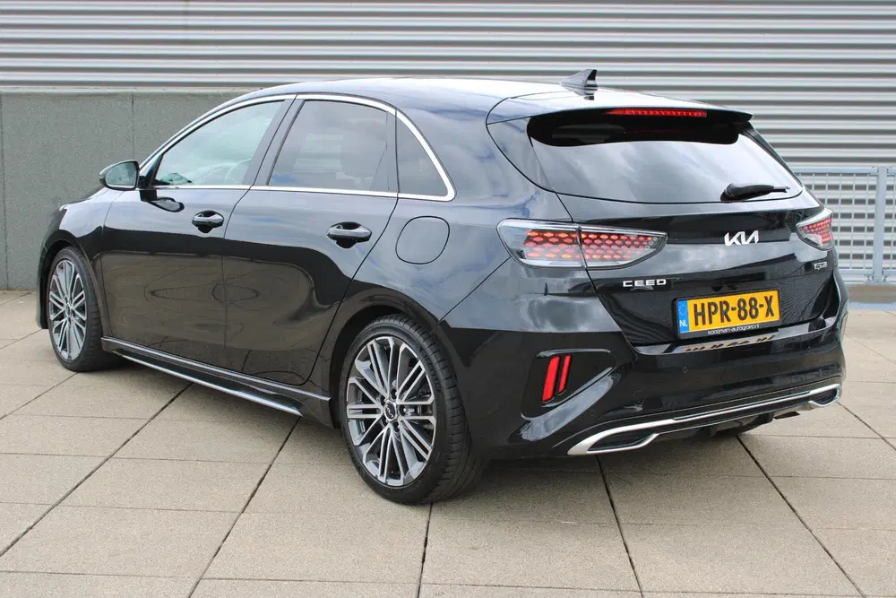 Kia Ceed 1.5 T-GDi GT-PlusLine STOELVERWARMING uit 2025, foto 5