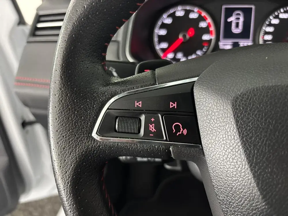 SEAT Ibiza 1.0 TSI FR Business Intense uit 2019, foto 17