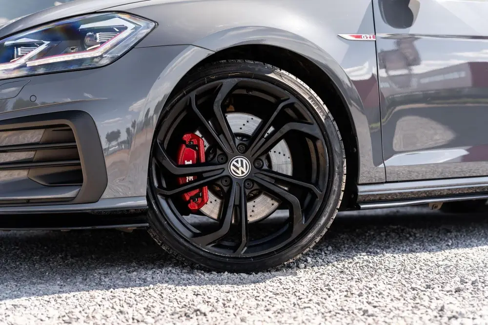 Volkswagen Golf 2.0 TSI GTI TCR Pano Akra Leder DCC uit 2020, foto 9