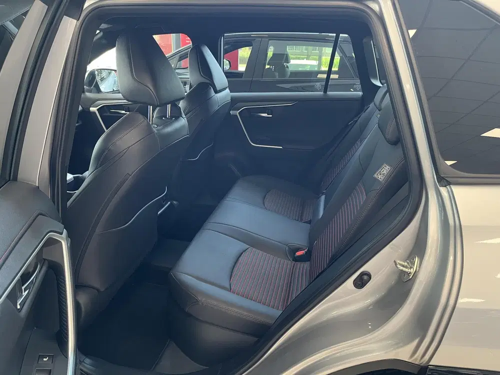 Toyota RAV 4 2.5 Plug-in Hybrid AWD Style uit 2023, foto 3