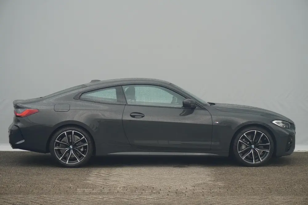BMW 4-serie Coupé 430i High Executive uit 2023, foto 4