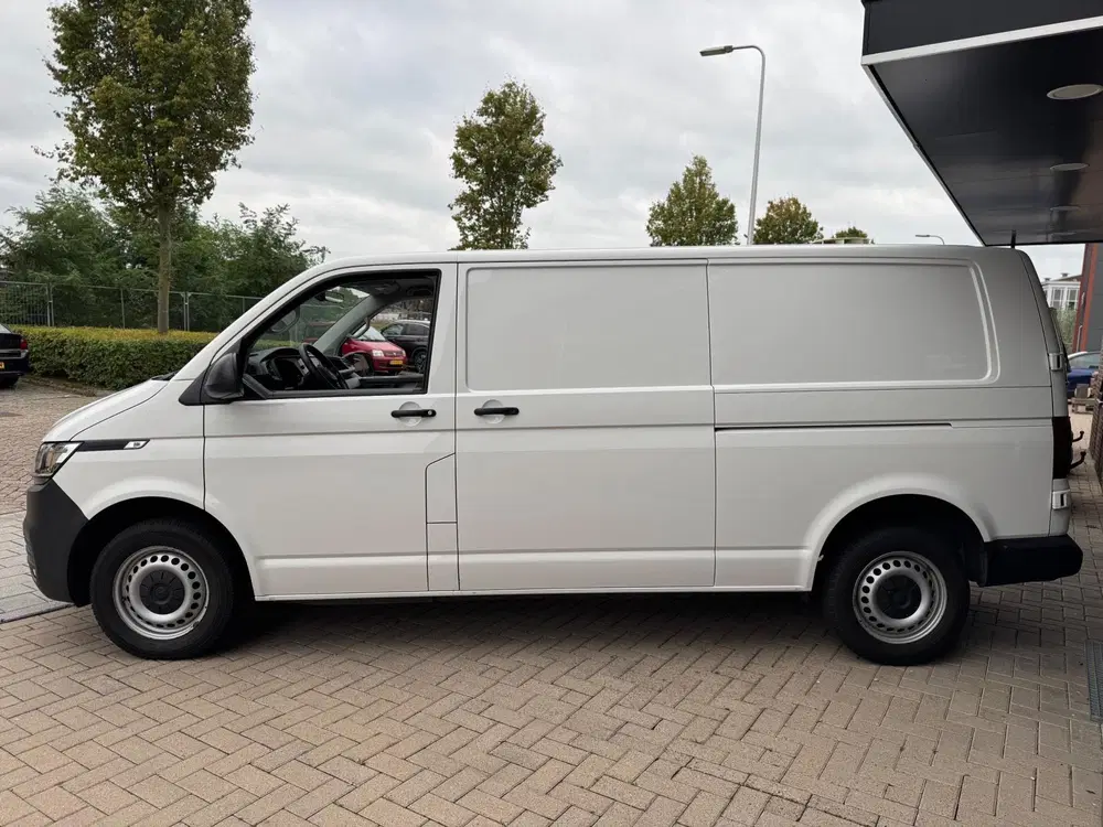 Volkswagen Transporter 2.0 TDI T6 L2H1 28 150PK Highline Dub uit 2020, foto 15
