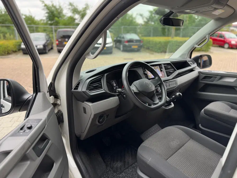 Volkswagen Transporter 2.0 TDI T6 L2H1 28 150PK Highline Dub uit 2020, foto 18