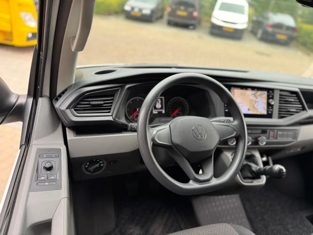 Volkswagen Transporter 2.0 TDI T6 L2H1 28 150PK Highline Dub uit 2020, foto 20