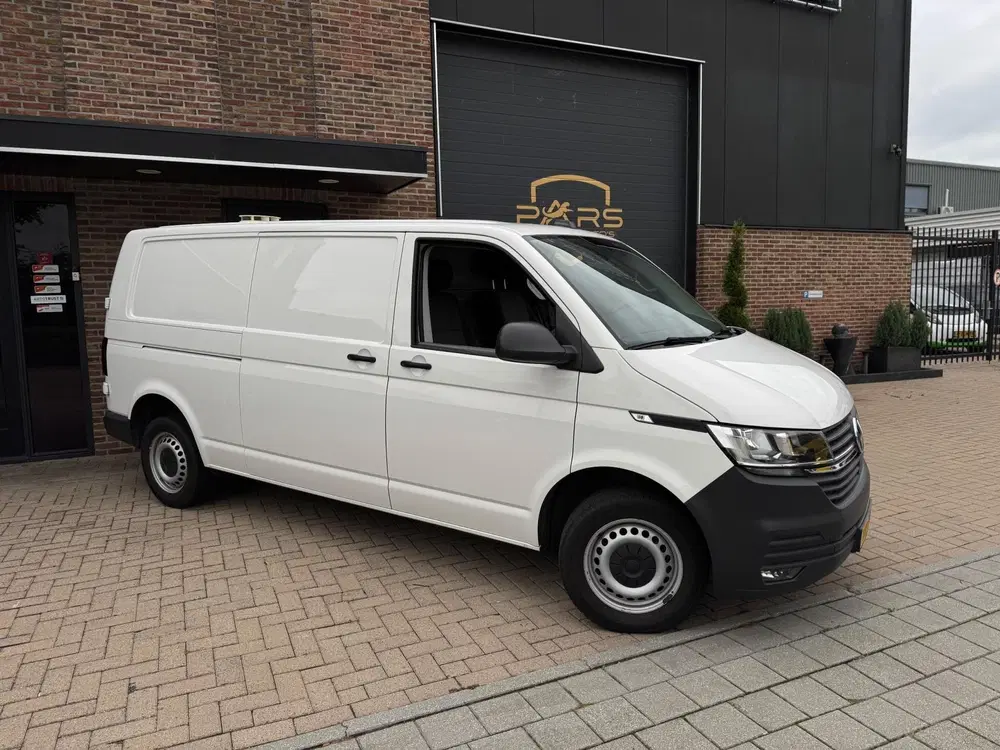 Volkswagen Transporter 2.0 TDI T6 L2H1 28 150PK Highline Dub uit 2020, foto 3