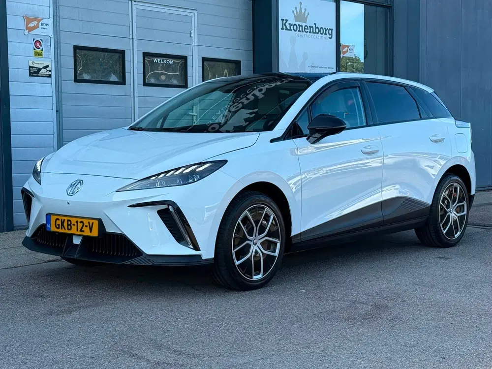 MG MG4 Trophy Extended Range 77 kWh uit 2024, foto 3