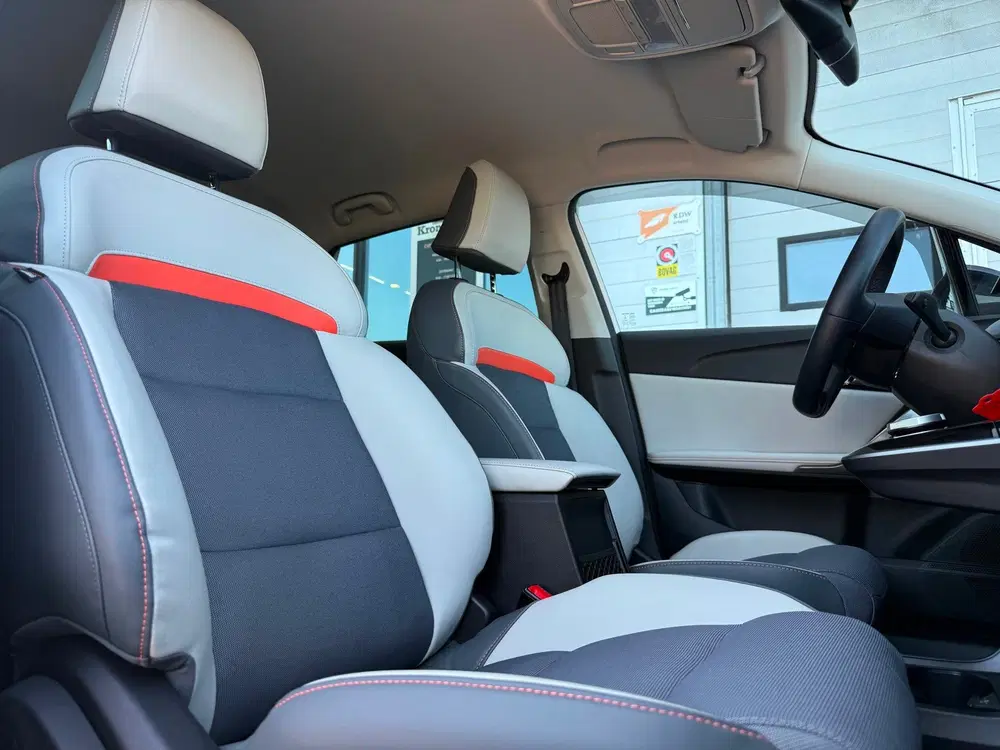 MG MG4 Trophy Extended Range 77 kWh uit 2024, foto 7