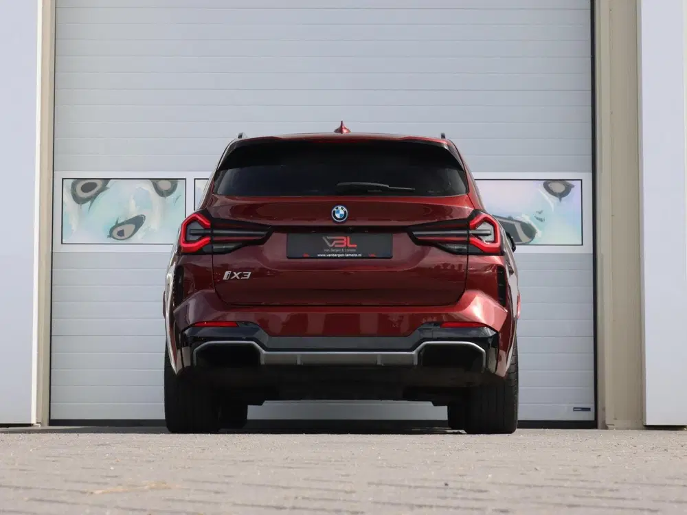 BMW iX3 High Executive 80kWh M-sport uit 2022, foto 10