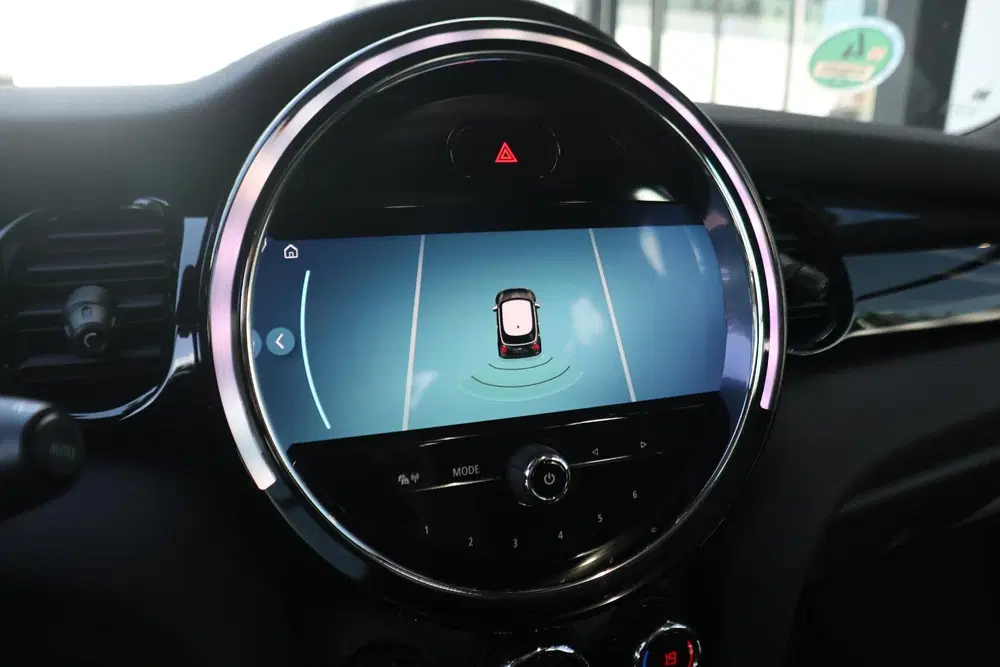Mini Cooper Cooper uit 2021, foto 13