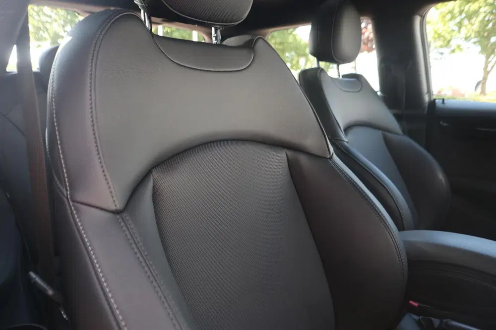 Mini Cooper Cooper uit 2021, foto 18