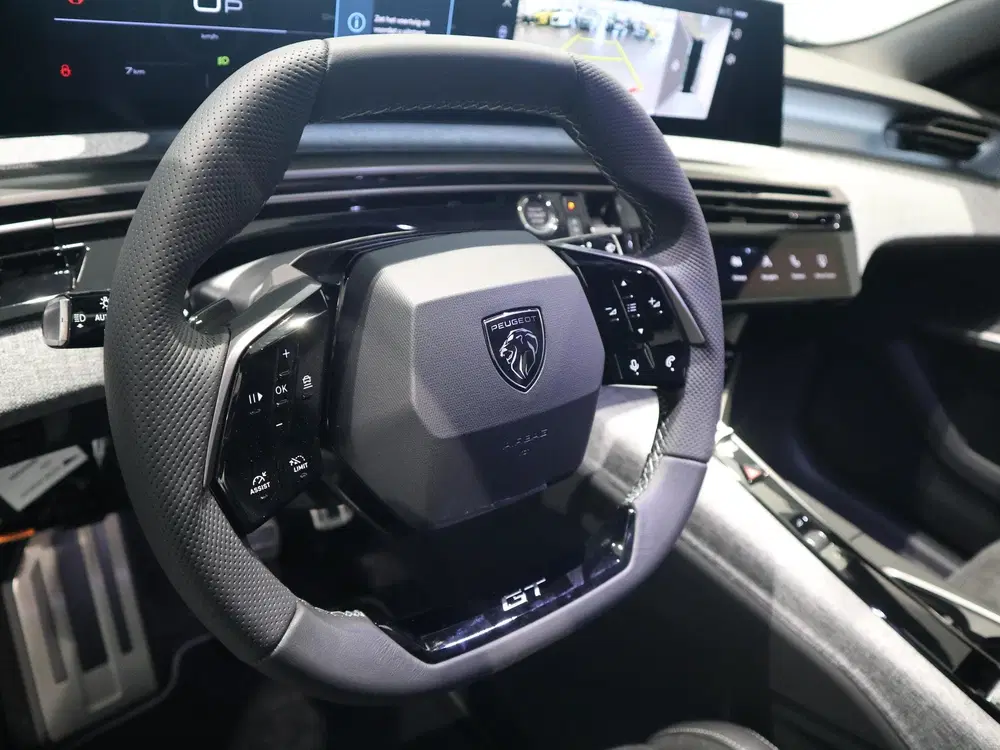 Peugeot 5008 1.2 Hybrid 145 GT 7p FULL OPTIONS uit 2025, foto 13