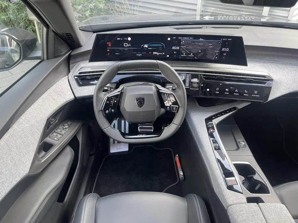 Peugeot 5008 1.2 Hybrid 145 GT 7p FULL OPTIONS uit 2025, foto 14