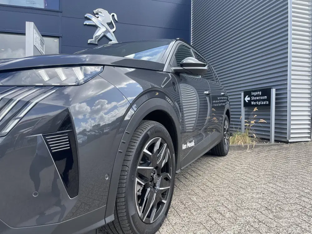 Peugeot 5008 1.2 Hybrid 145 GT 7p FULL OPTIONS uit 2025, foto 3