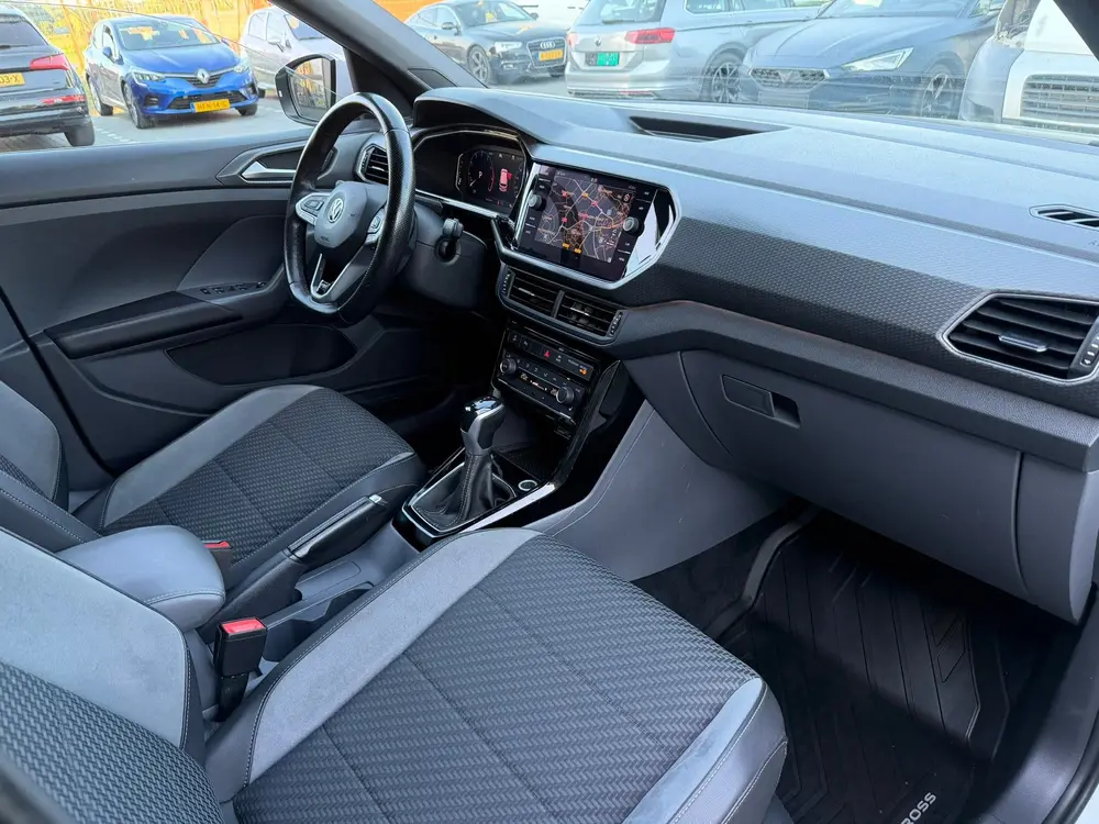 Volkswagen T-Cross 1.0 TSI R-line Dsg / Acc / Navi / Led uit 2020, foto 14