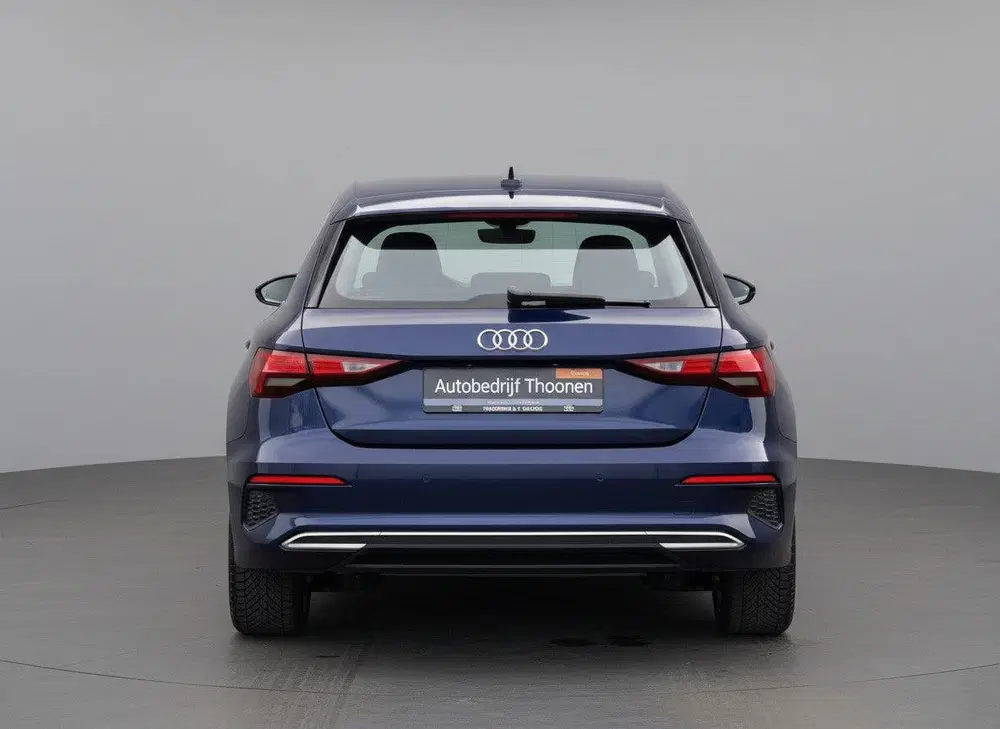 Audi A3 40 TFSI e Advanced edition uit 2022, foto 3