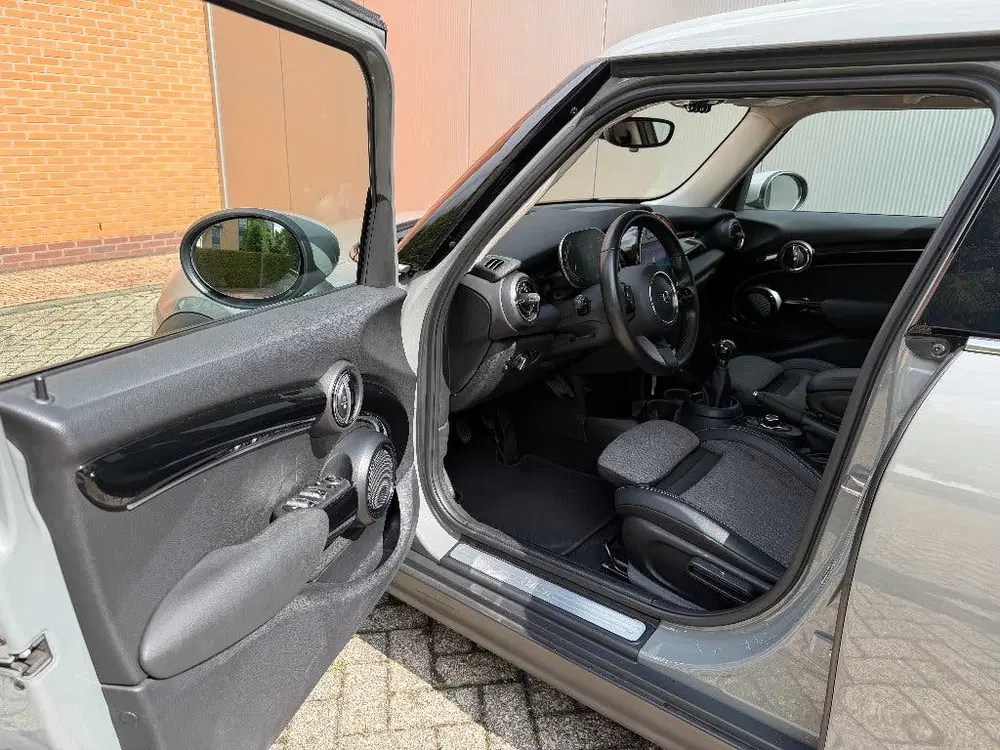 Mini Cooper Cooper 2022 Business 1.5 uit 2022, foto 13