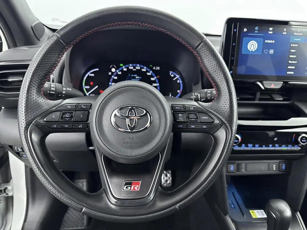 Toyota Yaris Cross 1.5 Hybrid GR Sport Limited uit 2023, foto 18