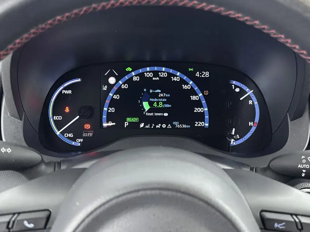 Toyota Yaris Cross 1.5 Hybrid GR Sport Limited uit 2023, foto 5