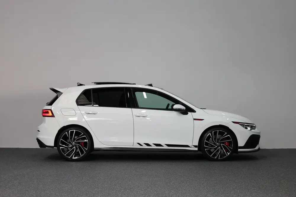 Volkswagen Golf 2.0 TSI GTI Clubsport 301+PK LED+IQ/PANO/HAL uit 2021, foto 4