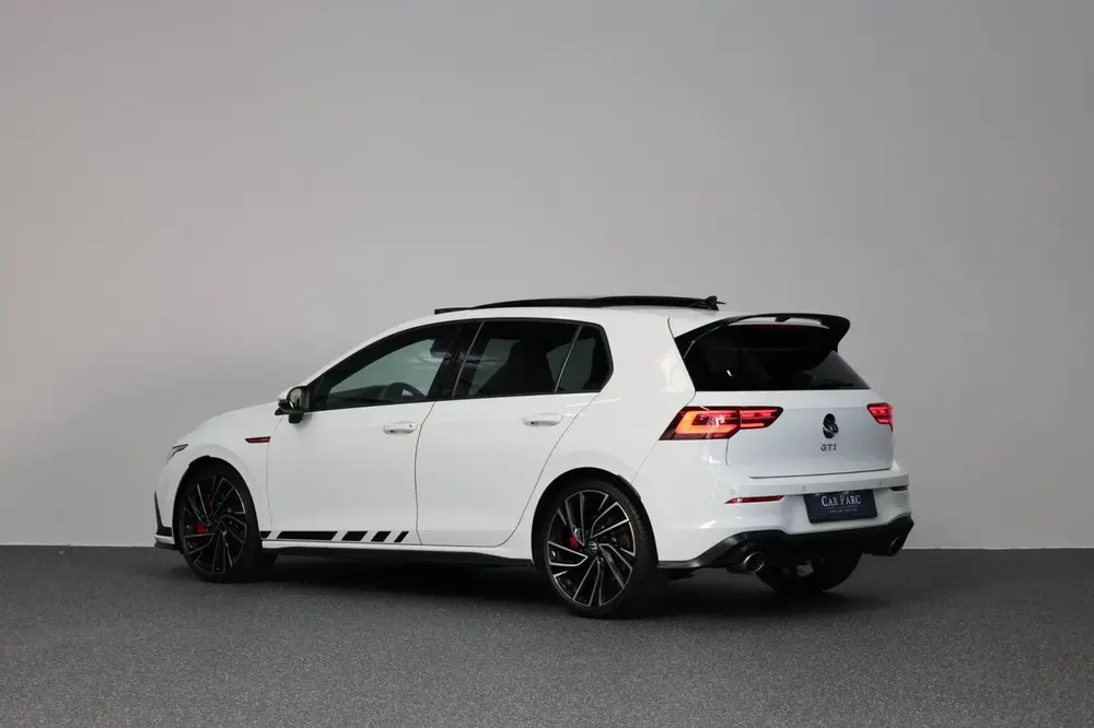 Volkswagen Golf 2.0 TSI GTI Clubsport 301+PK LED+IQ/PANO/HAL uit 2021, foto 6
