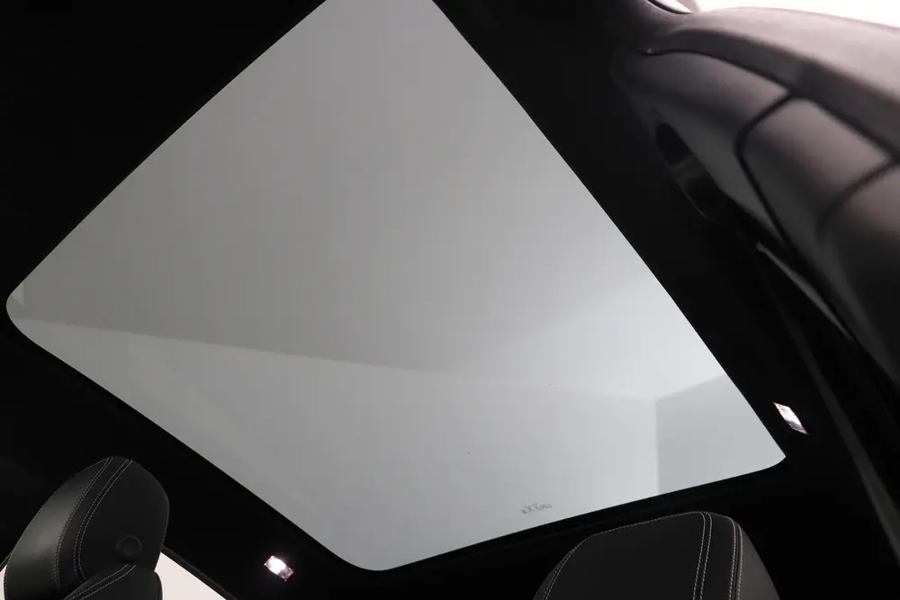 Jaguar E-Pace P300e R-Dynamic SE | Panoramadak | ACC | BLIS uit 2024, foto 11