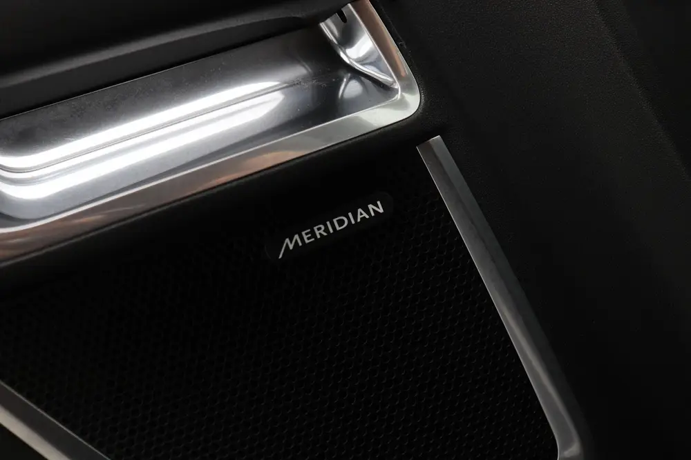 Jaguar E-Pace P300e R-Dynamic SE | Panoramadak | ACC | BLIS uit 2024, foto 14