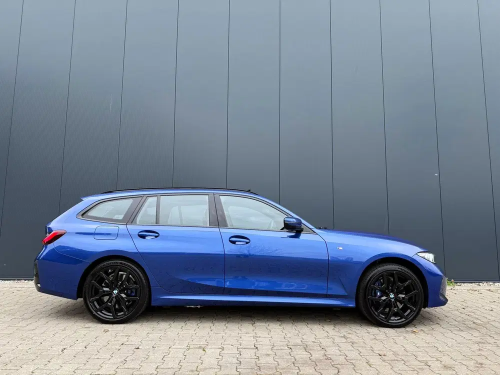BMW 3-serie 330e xDrive M-sport pano tr.hk H&K 19 in uit 2025, foto 11