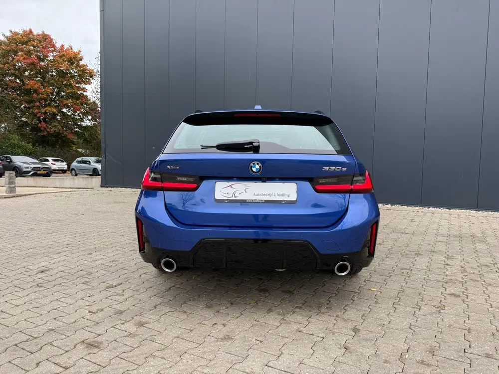 BMW 3-serie 330e xDrive M-sport pano tr.hk H&K 19 in uit 2025, foto 8