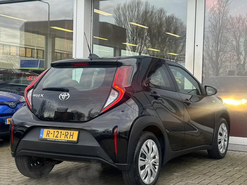 Toyota Aygo X 1.0 VVT-i MT Play Apple Carplay uit 2022, foto 13