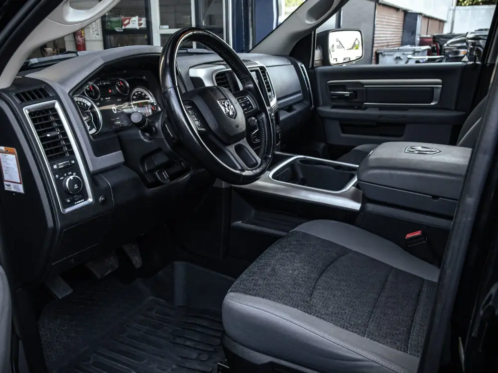 Dodge Ram 1500 SLT Classic 5.7L Hemi V8 Automaat 4x4 Volledi uit 2021, foto 10
