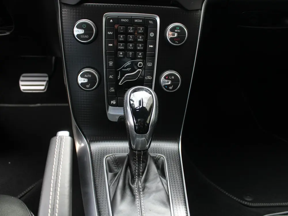 Volvo V40 1.5 T3 Polar+ Sport | CRUISE CONTROL | ACHTERUITRI uit 2019, foto 18