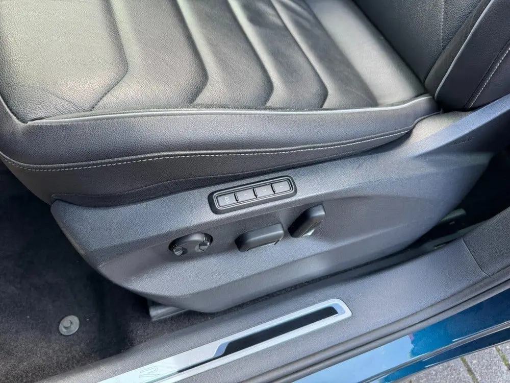 Volkswagen TIGUAN 1.4TSI eHybrid 245PK R-Line Pano 360Camera uit 2021, foto 20