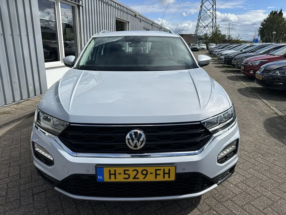 Volkswagen T-Roc 1.0 TSI Style (bj 2020) uit 2020, foto 2