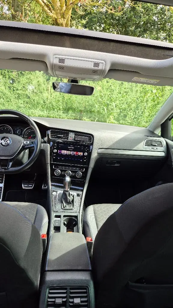 Volkswagen Golf 1.5 TSI Bluemotion DSG Panorama uit 2020, foto 12
