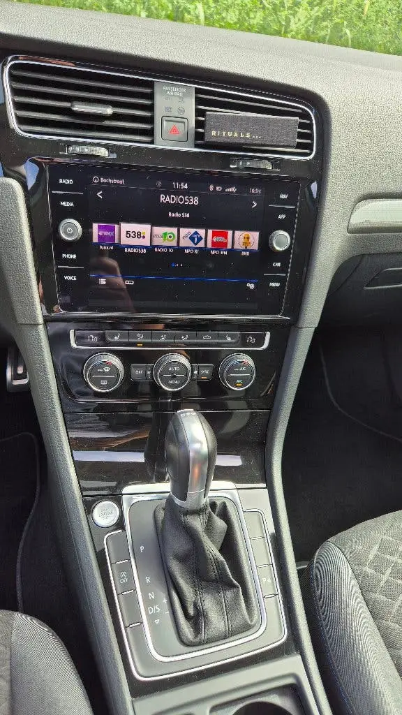 Volkswagen Golf 1.5 TSI Bluemotion DSG Panorama uit 2020, foto 7