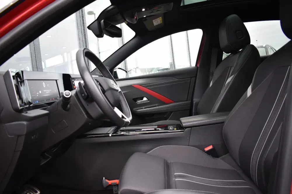Opel Astra 1.6 Hybrid GS Line uit 2022, foto 11