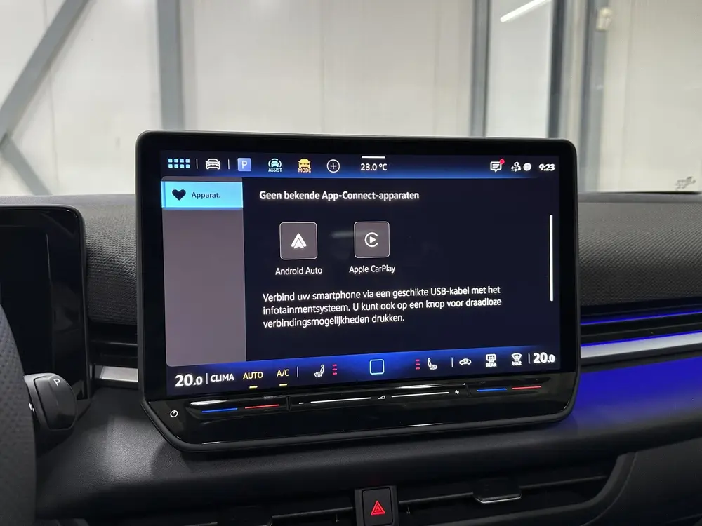 Volkswagen T-Roc 1.5 eTsi R-Line First Edition | Trekhaak | uit 2026, foto 17