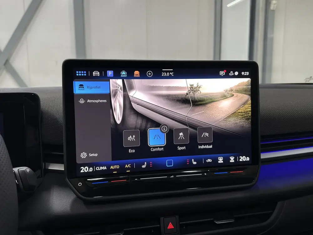 Volkswagen T-Roc 1.5 eTsi R-Line First Edition | Trekhaak | uit 2026, foto 18