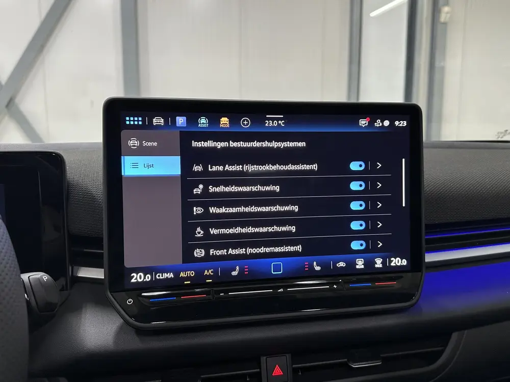 Volkswagen T-Roc 1.5 eTsi R-Line First Edition | Trekhaak | uit 2026, foto 19
