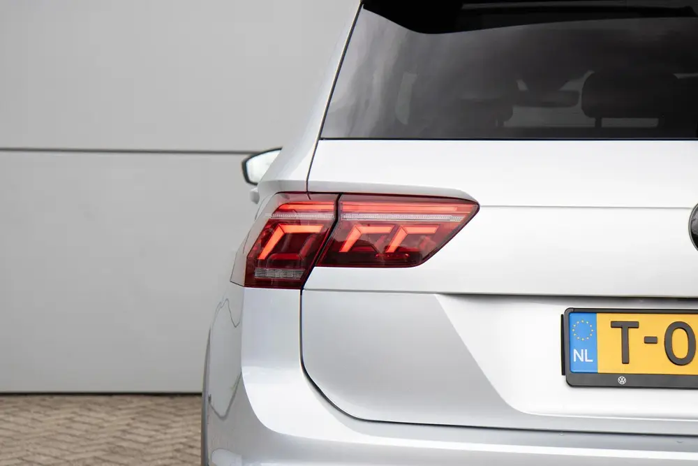Volkswagen Tiguan 1.4 TSI eHybrid 245pk R-Line Business | So uit 2023, foto 13