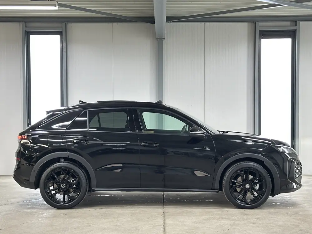 Volkswagen T-Roc 1.5 eTsi R-Line First Edition | Trekhaak | uit 2026, foto 6
