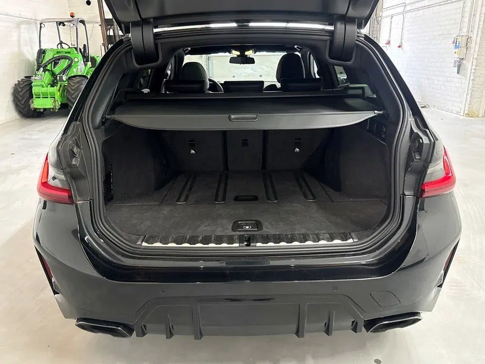 BMW 3-serie M340i xDrive uit 2025, foto 9