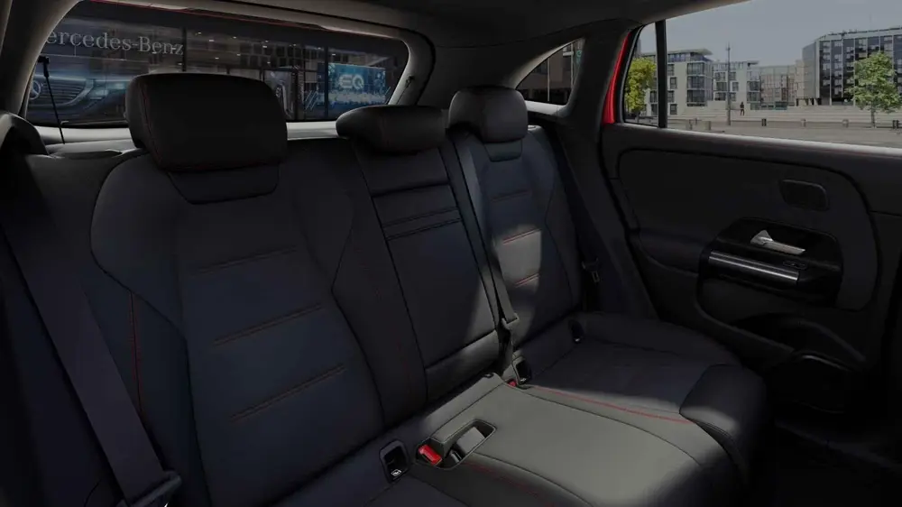 Mercedes-Benz EQA 250 AMG Line 67 kWh uit 2023, foto 5