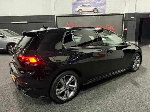 Volkswagen Golf 1.5 eTSI R-Line uit 2024, foto 13