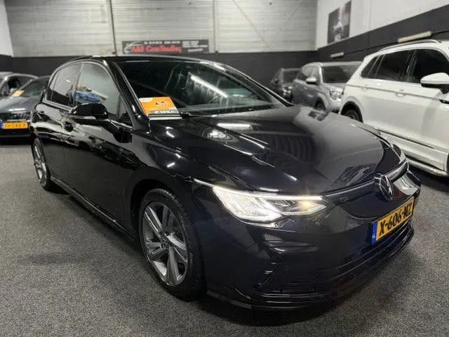Volkswagen Golf 1.5 eTSI R-Line uit 2024, foto 15