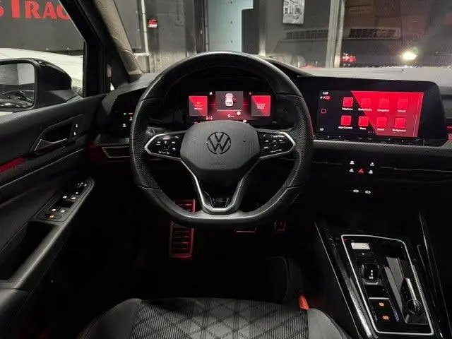 Volkswagen Golf 1.5 eTSI R-Line uit 2024, foto 19