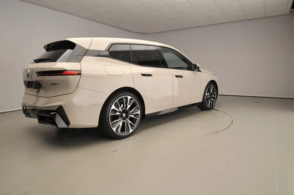 BMW iX xDrive45 uit 2026, foto 2