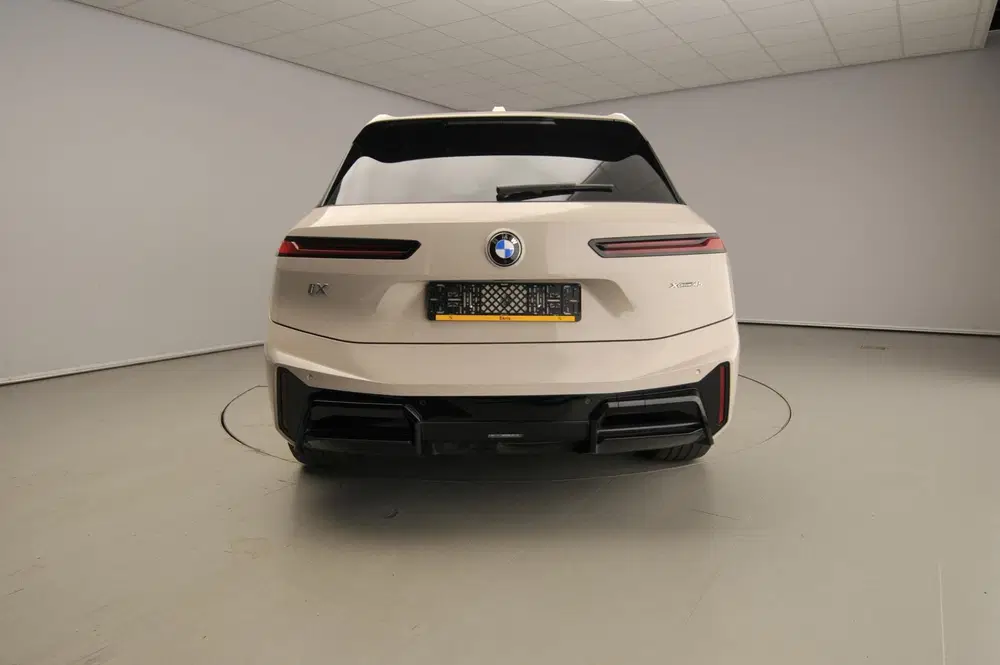 BMW iX xDrive45 uit 2026, foto 5
