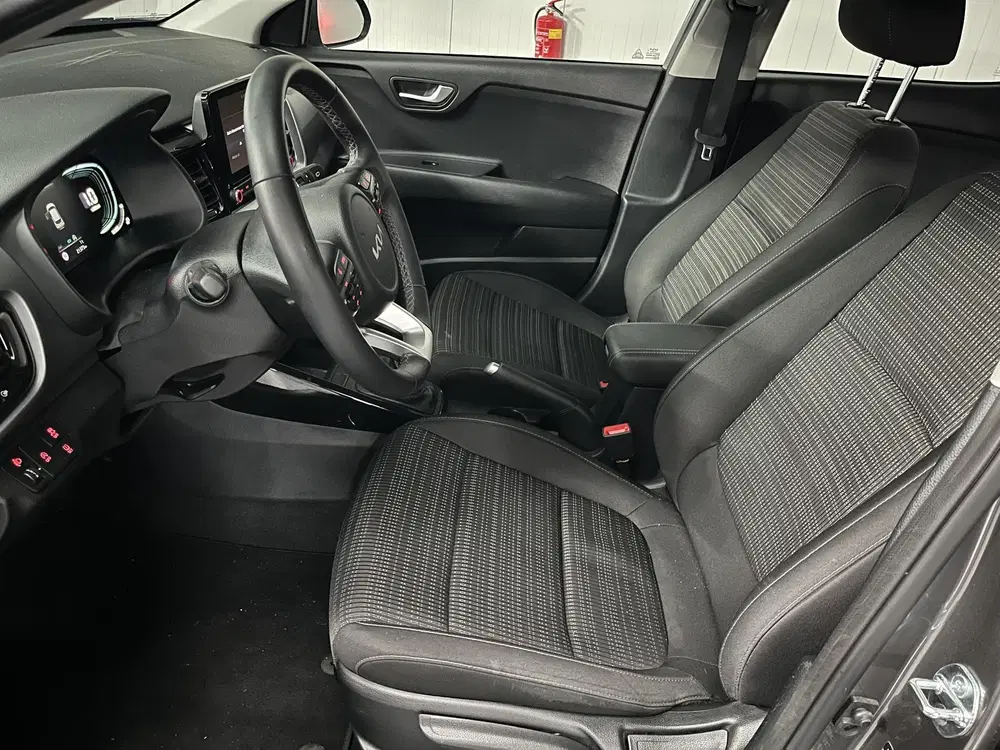 Kia Stonic 1.0 T-GDi MHEV DynamicLine uit 2025, foto 2